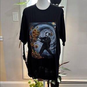 Black Van Gogh Graphic T-Shirt with Sunflower Design size L